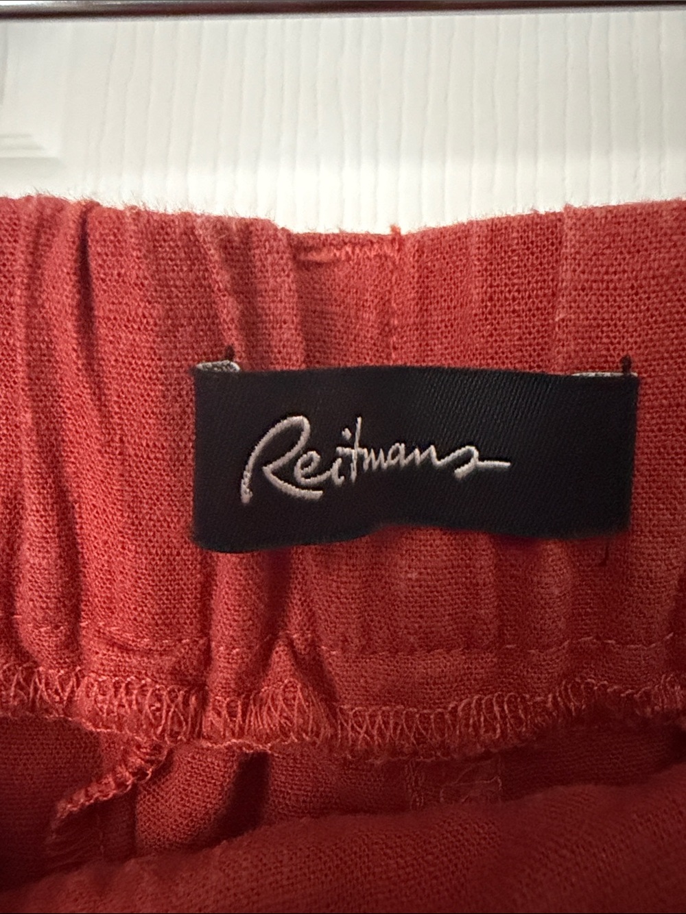 Reitmans Rust Red Capris - Picture 2 of 6